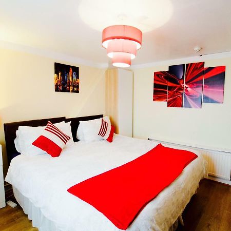 Gable Lodge London B&B Енфілд Екстер'єр фото