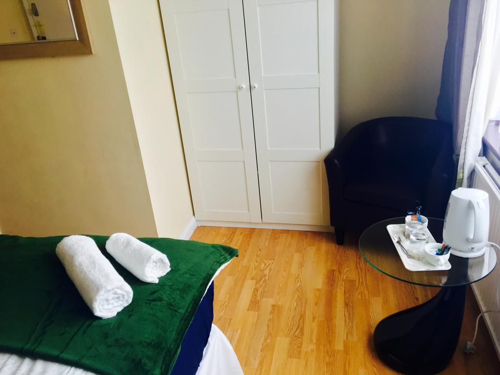 Gable Lodge London B&B Енфілд Номер фото
