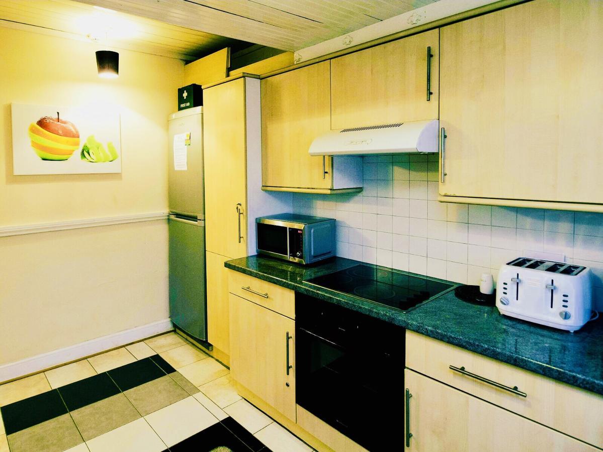 Gable Lodge London B&B Енфілд Екстер'єр фото
