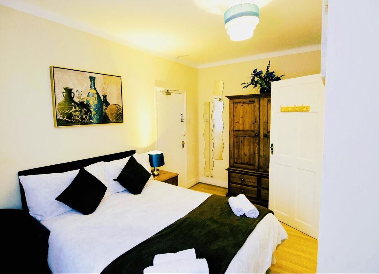 Gable Lodge London B&B Енфілд Екстер'єр фото
