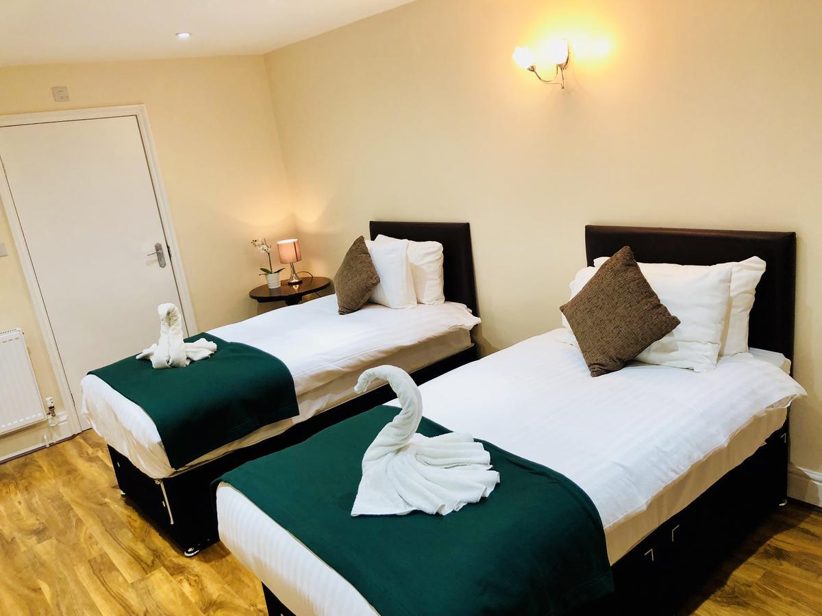 Gable Lodge London B&B Енфілд Екстер'єр фото