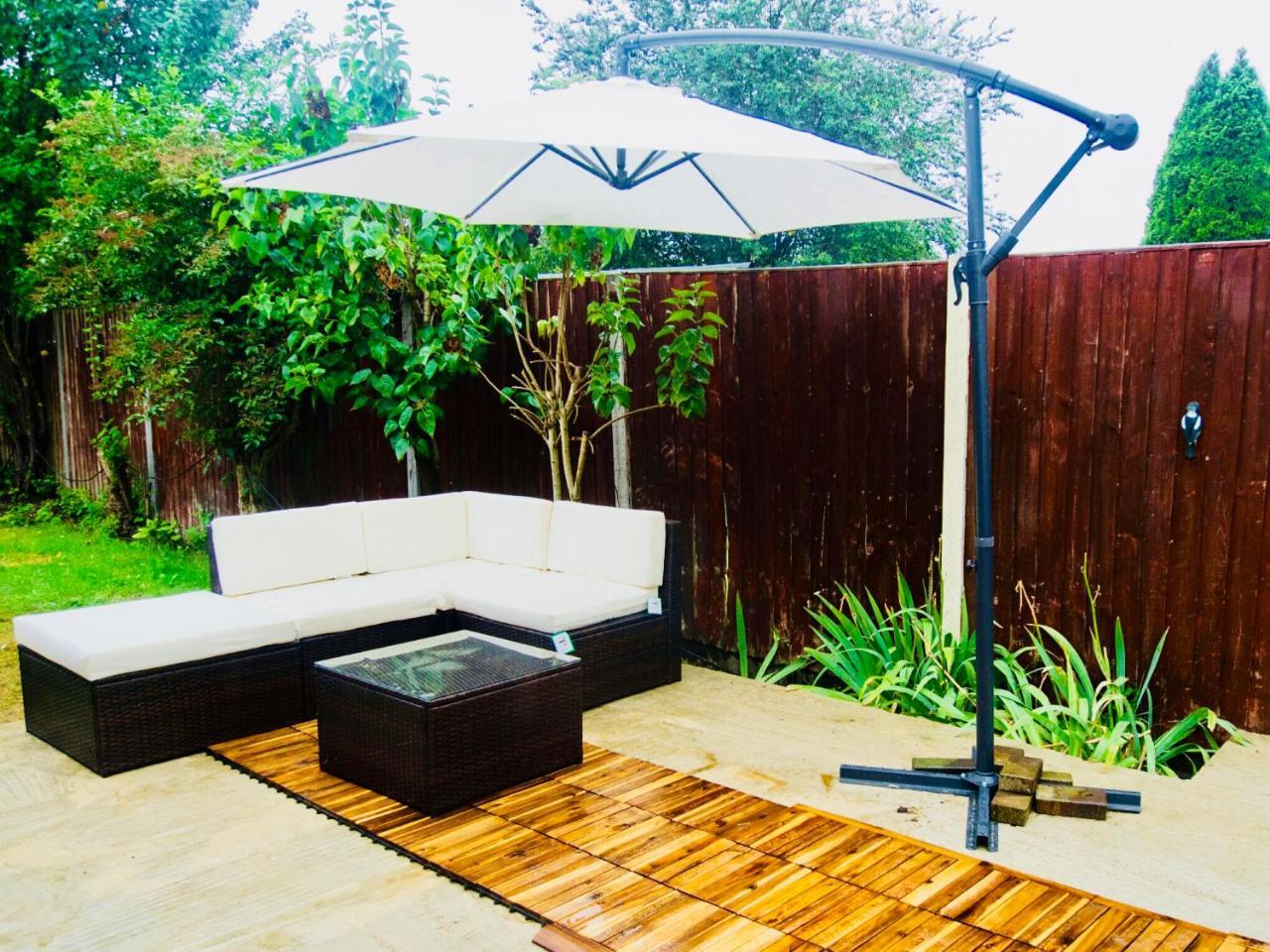Gable Lodge London B&B Енфілд Екстер'єр фото