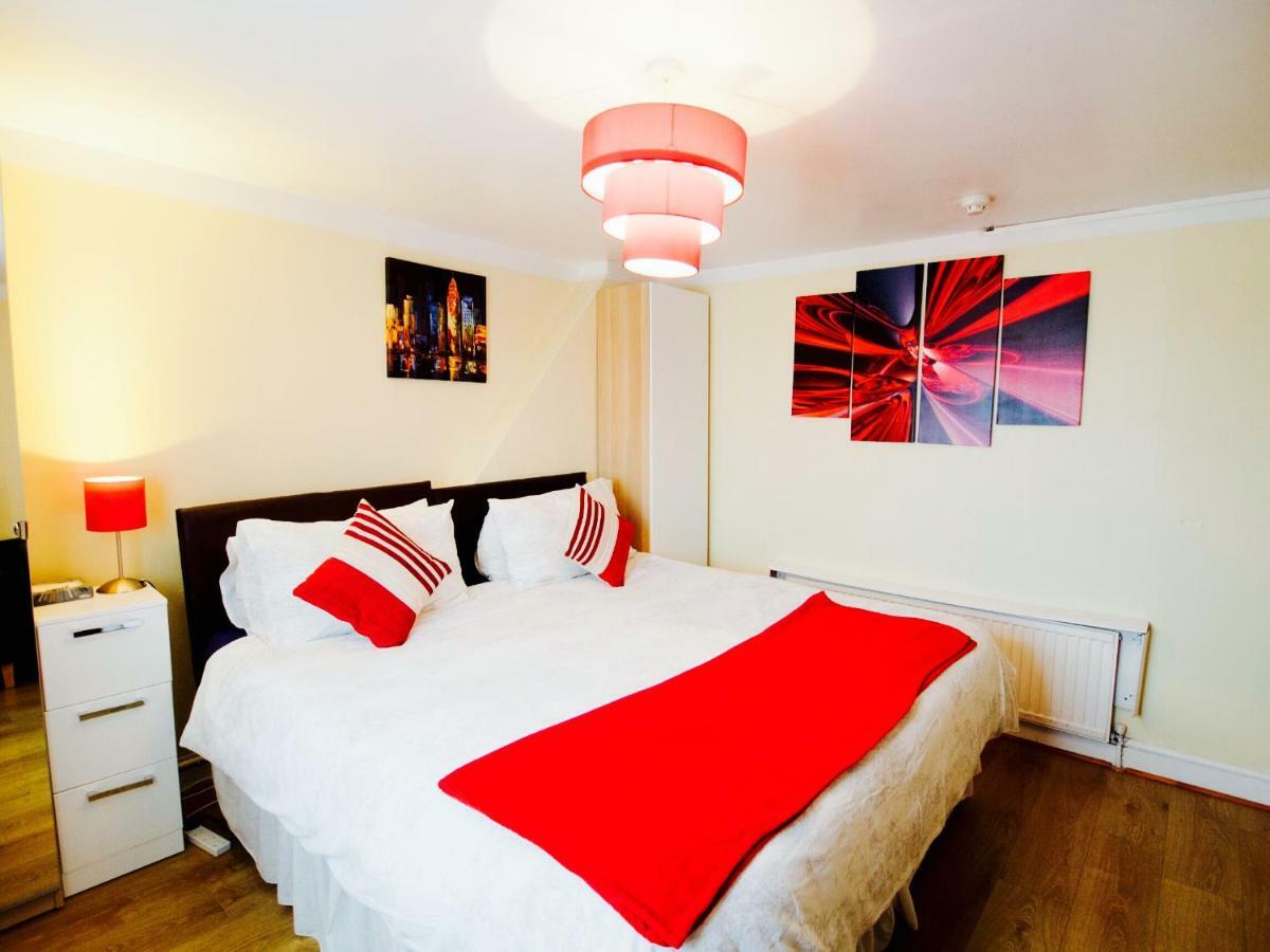 Gable Lodge London B&B Енфілд Екстер'єр фото